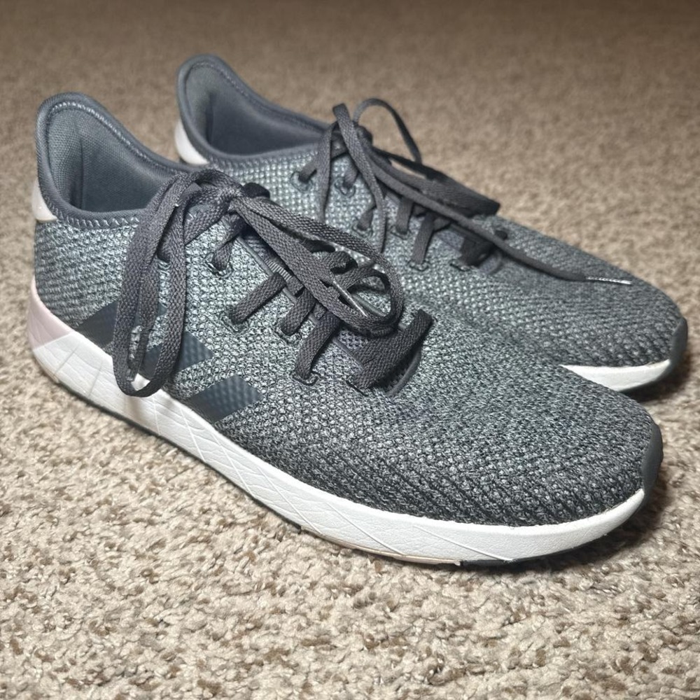 Adidas Women's Black Gray Questar X BYD Running Shoe Size 11